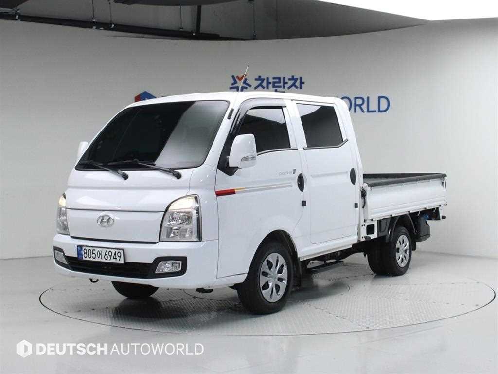 Hyundai Porter 1.0 Ton/ Double Cab/ Long Wheelbase/ CRDi Premium
