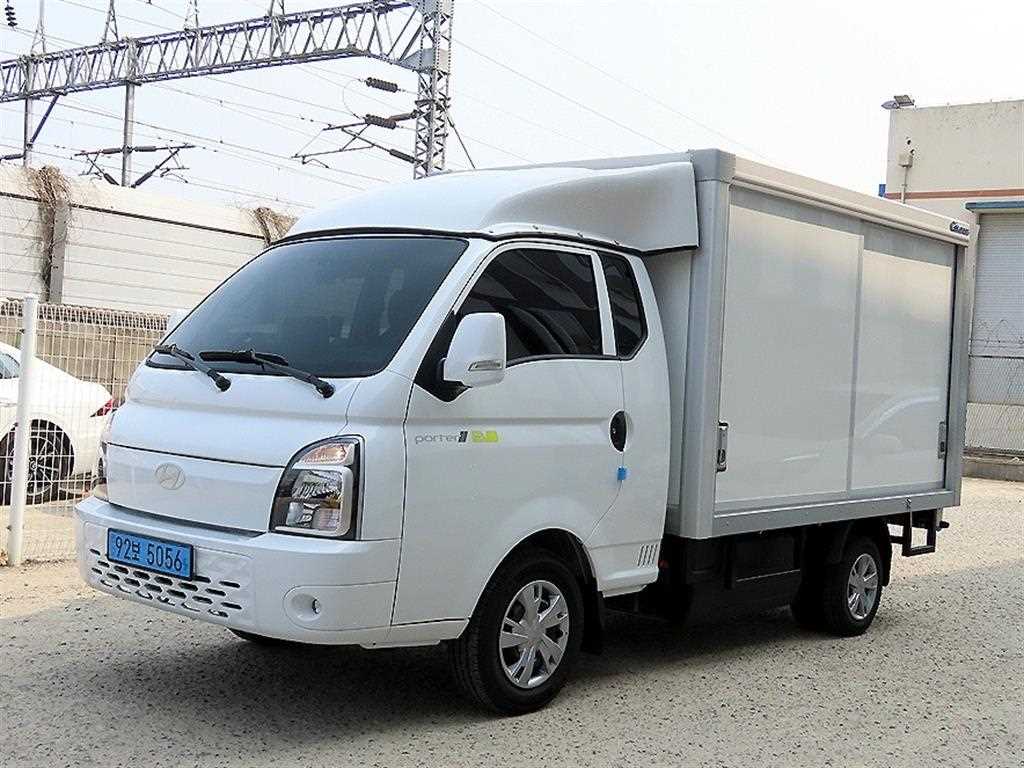 Hyundai Porter 1.0 Ton/ Super Cab/ Long Wheelbase