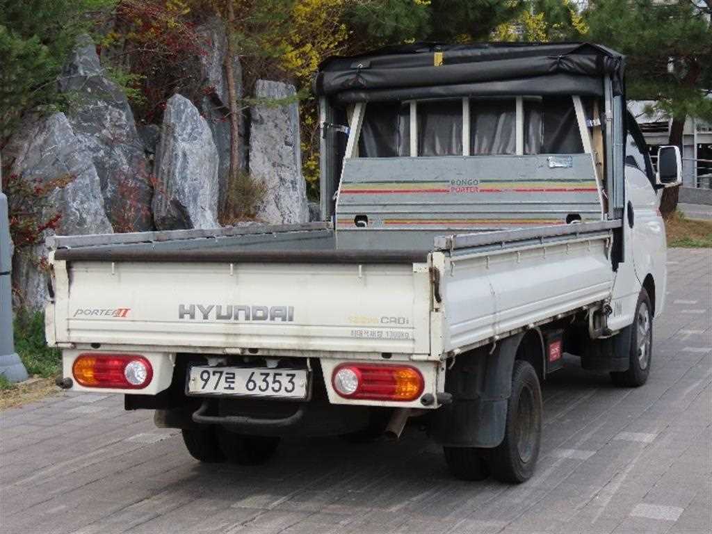 Hyundai Porter 1.0 Ton/ Super Cab/ Long Wheelbase/ CRDi Modern 4