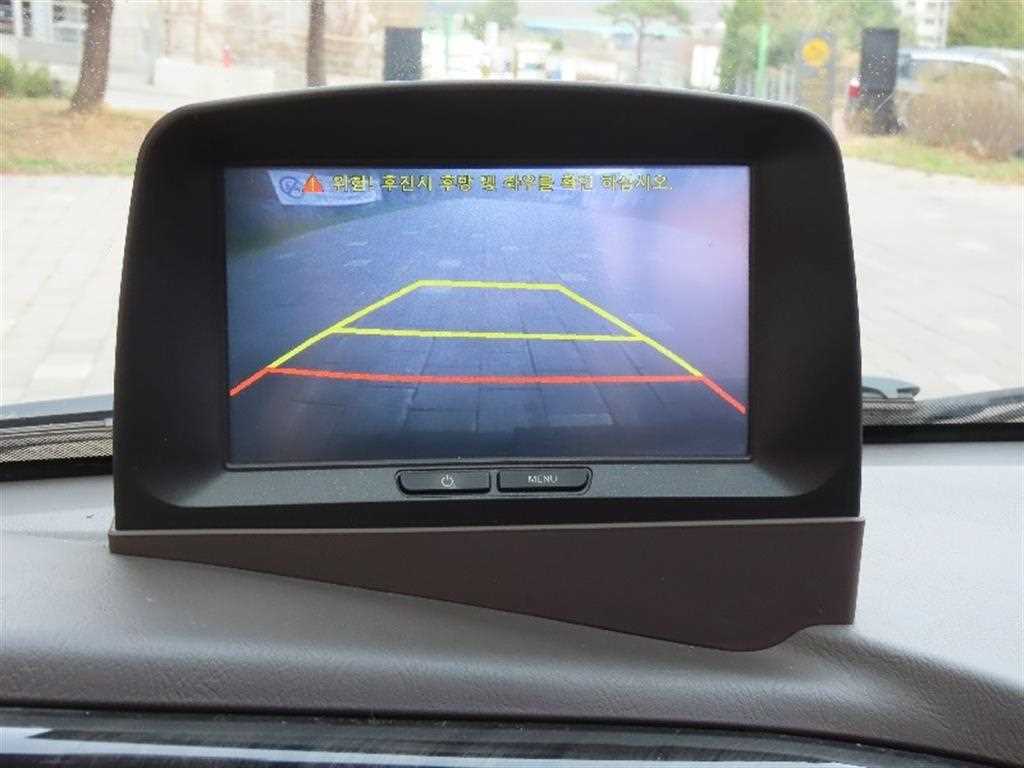 Hyundai Porter 1.0 Ton/ Super Cab/ Long Wheelbase/ CRDi Modern 10