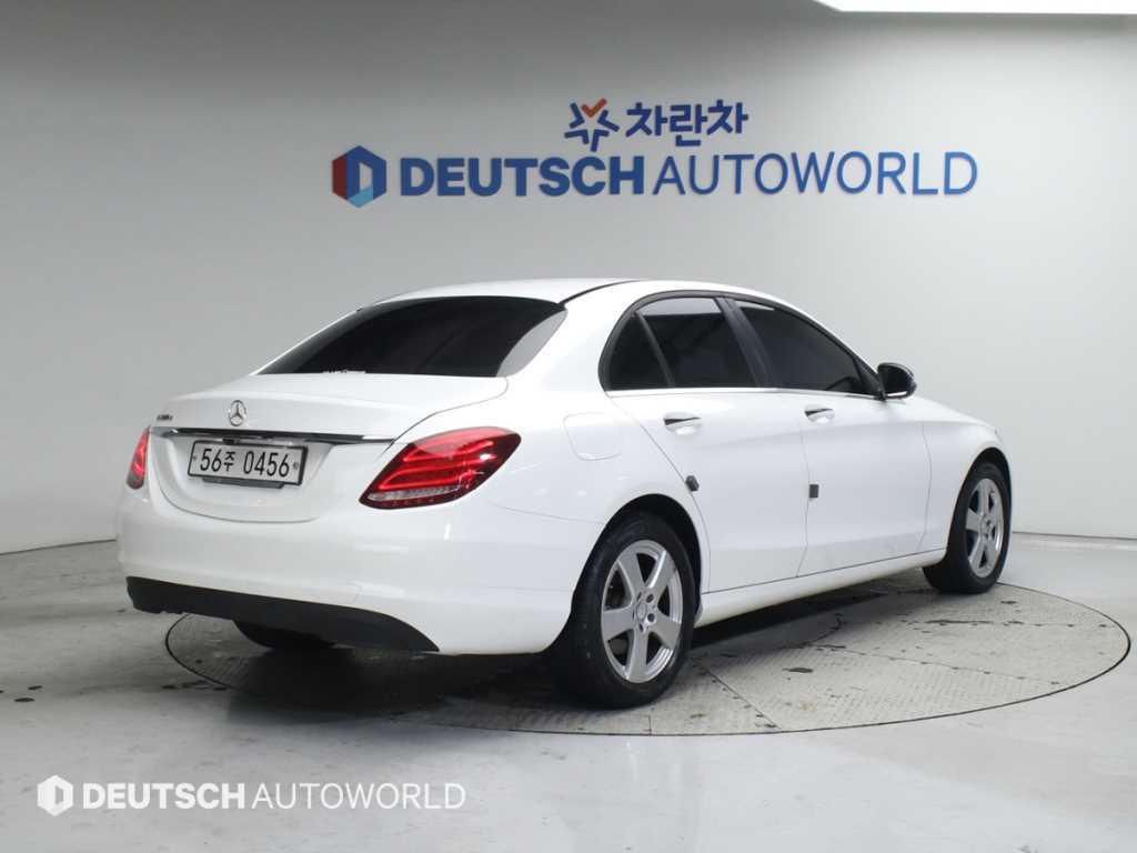 Mercedes-Benz C-Class C200 d 4