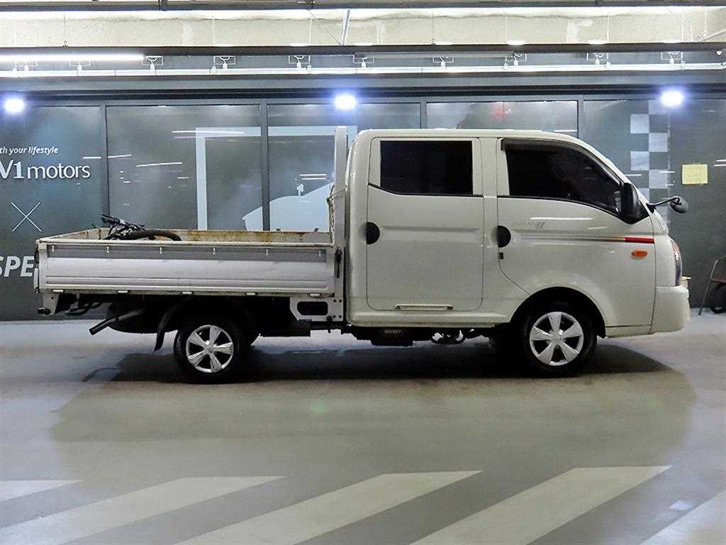 Hyundai Porter 1.0 Ton/ Double Cab/ CRDi 4
