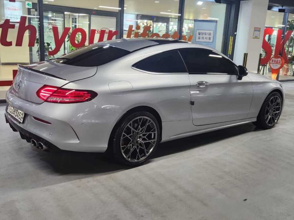 Mercedes-Benz C-Class C200 Coupe 5