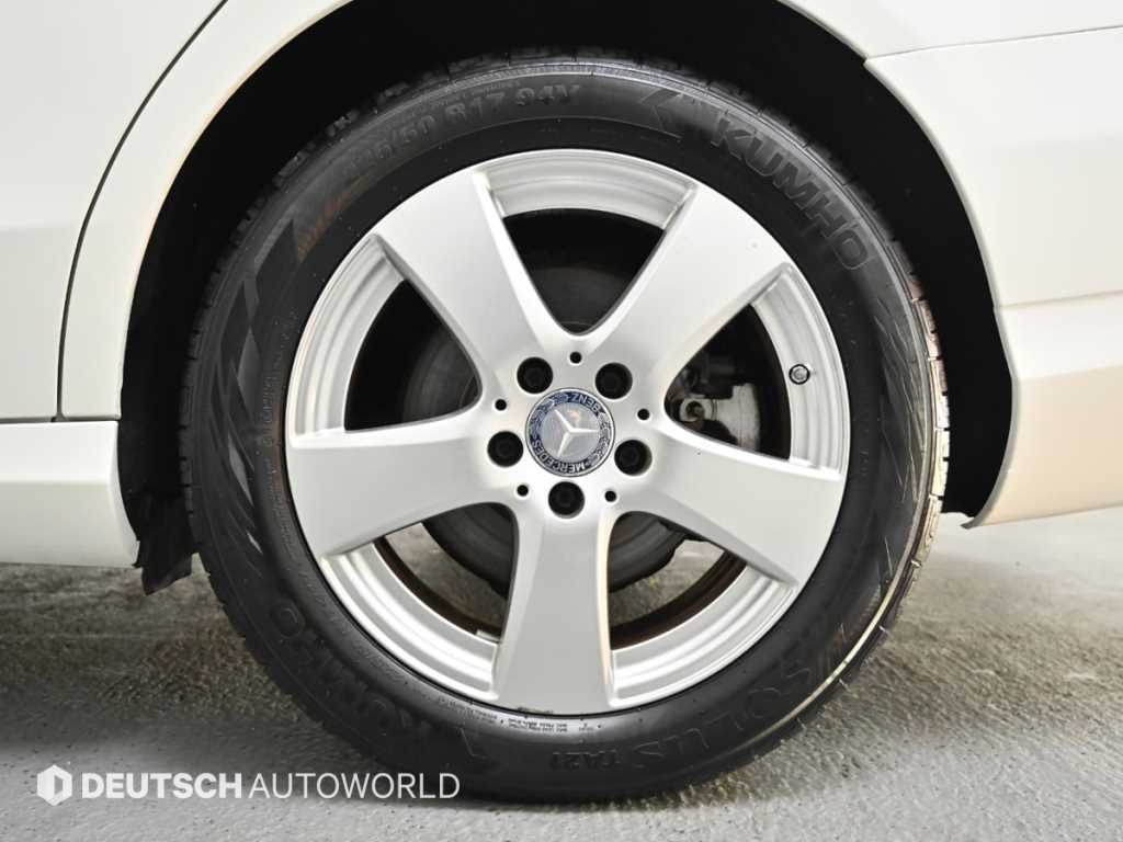 Mercedes-Benz C-Class C200 d 6