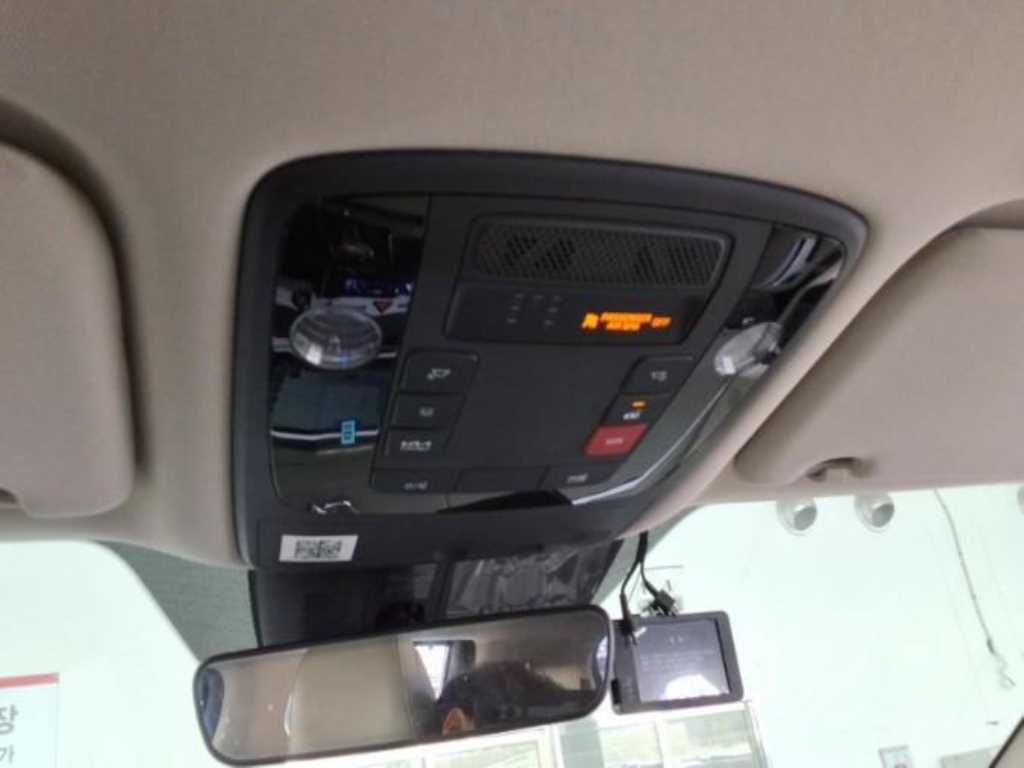 Kia Carnival Diesel Noblesse 8