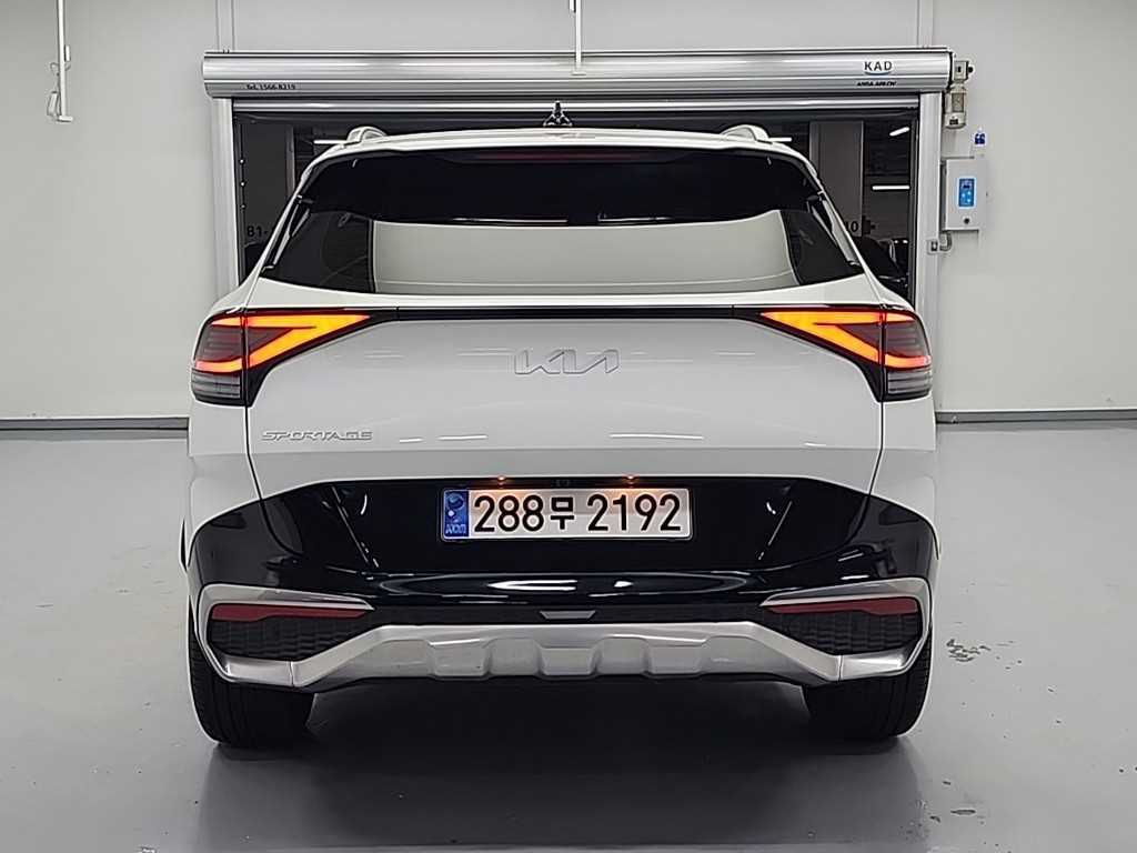 Kia Sportage 1.6 Gasoline 2WD Signature 4