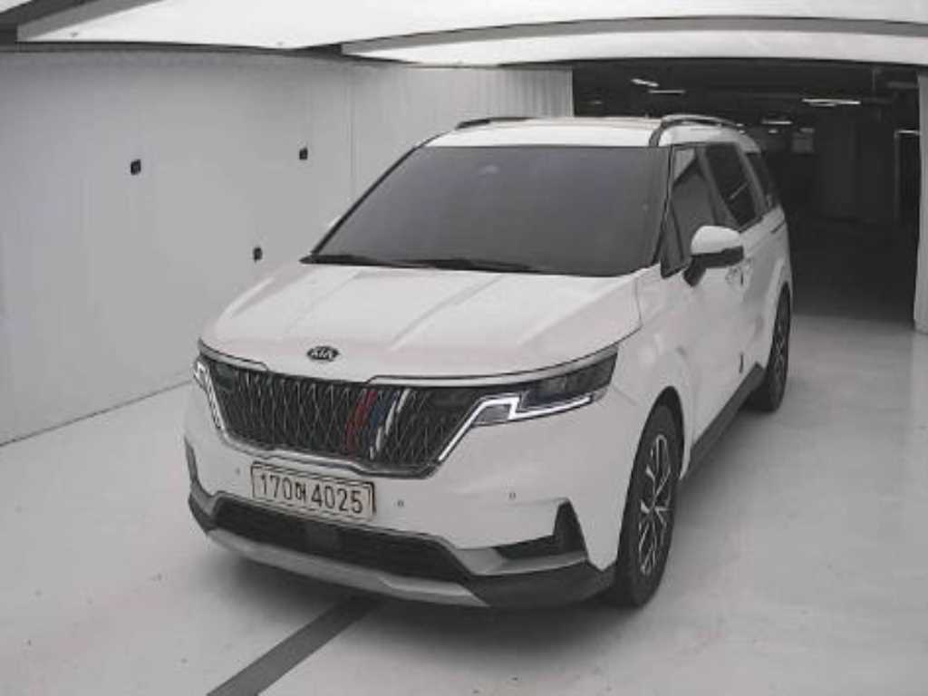 Kia Carnival Diesel Prestige 2