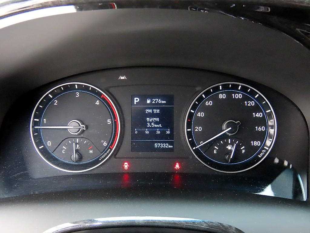 Hyundai Porter Super Cab/ Long Wheelbase Premium 10