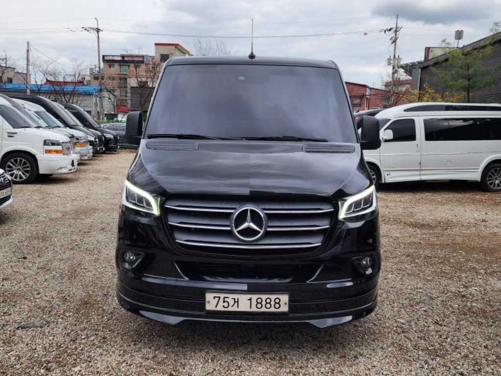 Mercedes-Benz Sprinter 319 CDi Eurostar VIP 3