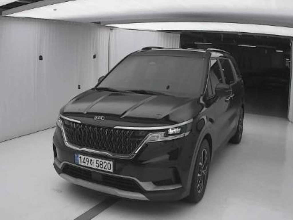 Kia Carnival Diesel Prestige 2