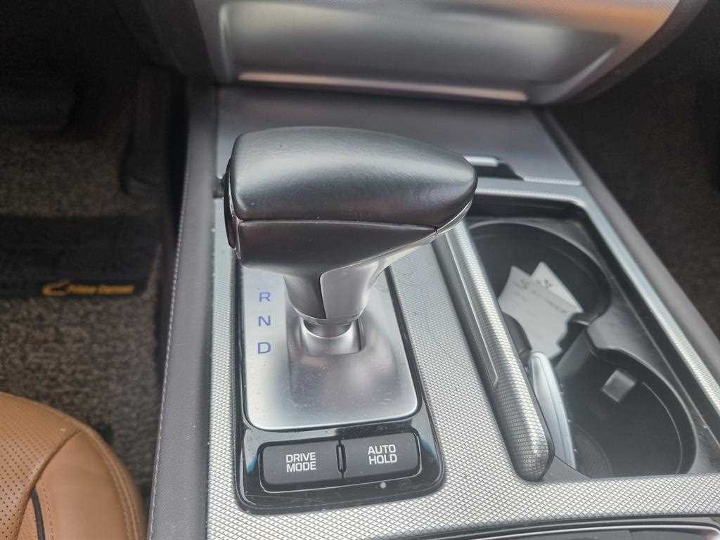 Genesis G80 3.3 GDI AWD Premium Luxury 7