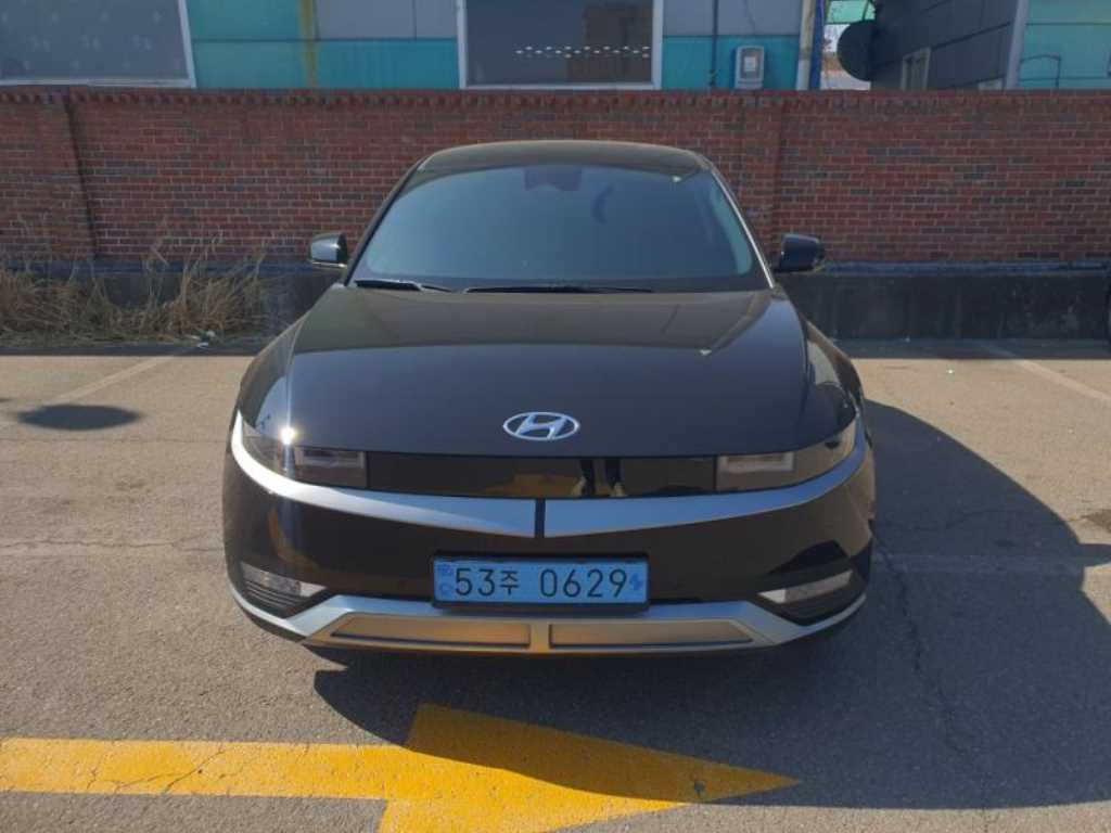 Hyundai IONIQ Long Range Exclusive 3