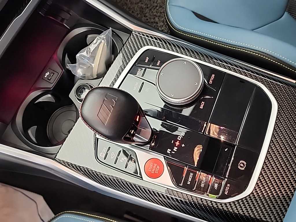 BMW M4 Competition M xDrive 9