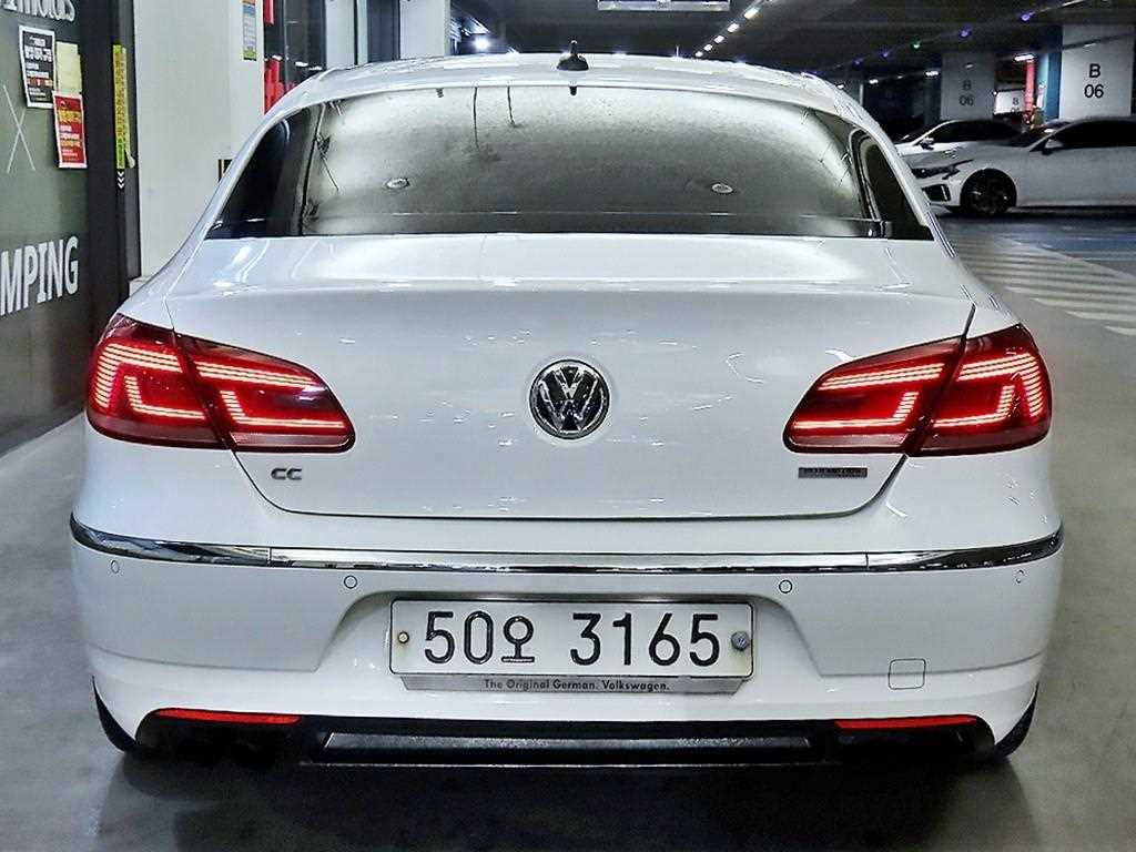 Volkswagen CC - Vista 8