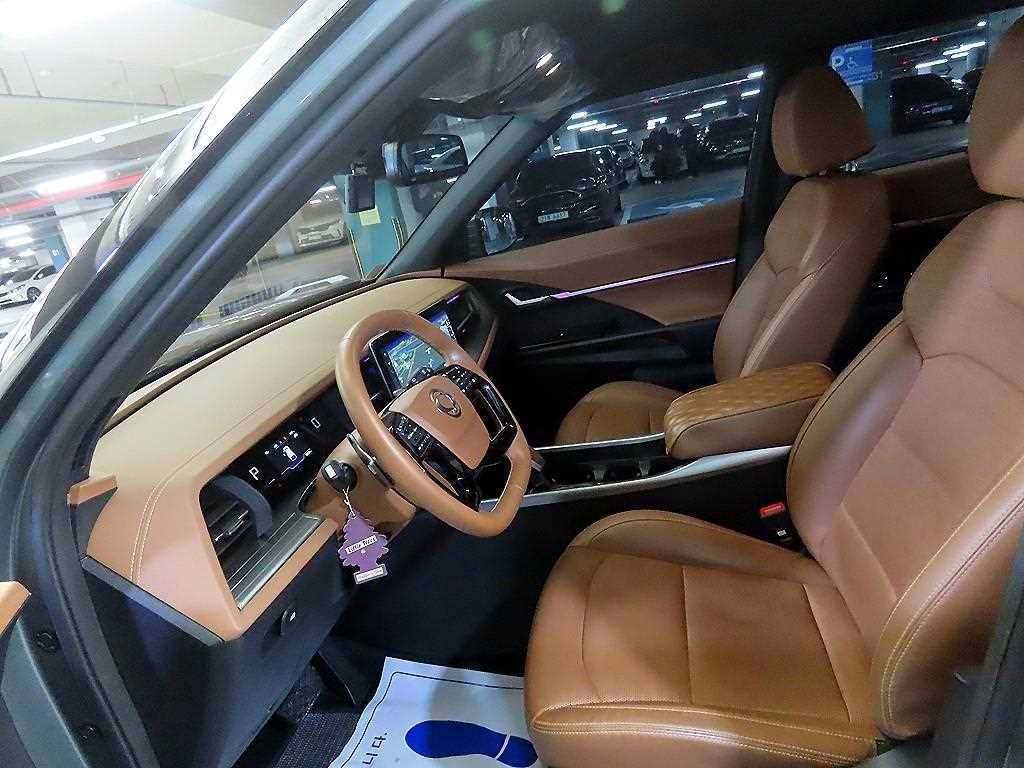 KG Mobility (Ssangyong) Torres 1.5 GDI-T 4WD T7 7