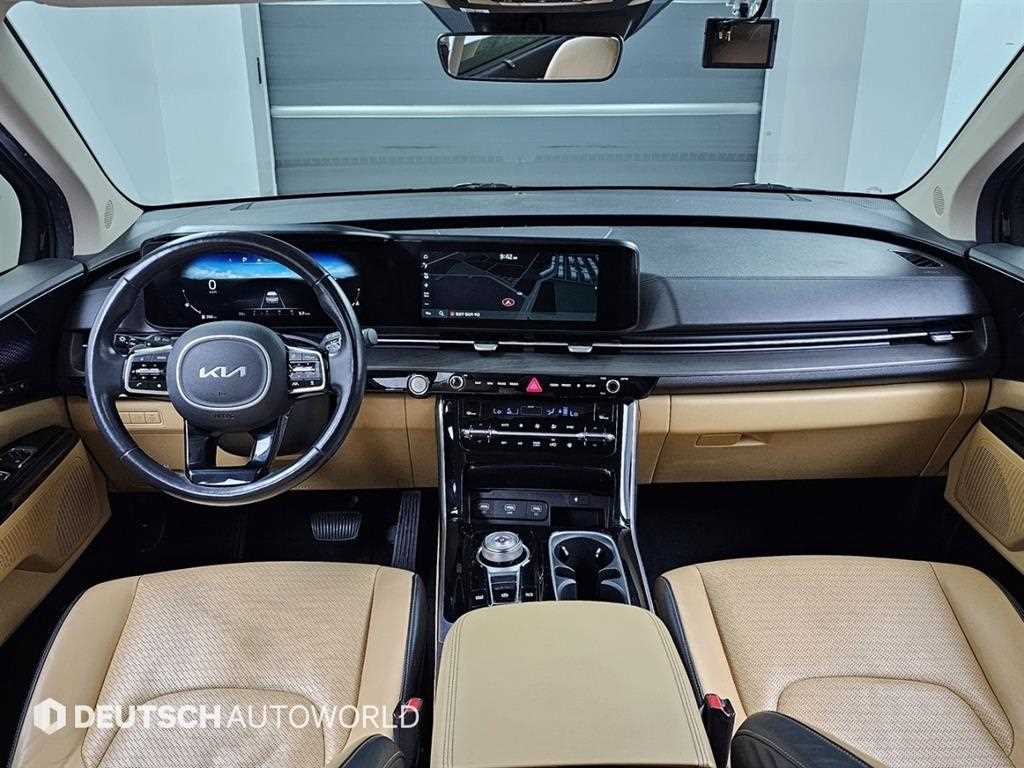 Kia Carnival Gasoline Signature 8