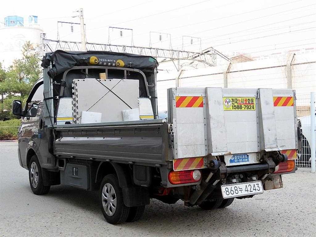 Hyundai Porter Super Cab/ Long Wheelbase Premium 4