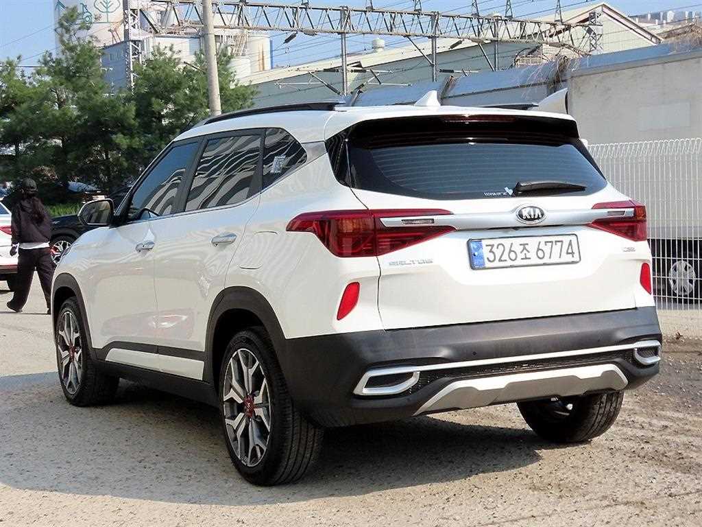 Kia Seltos Gasoline 1.6 Turbo 2WD Signature 4