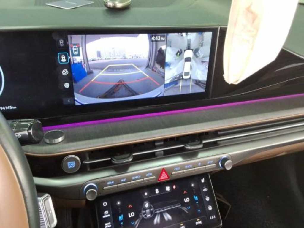 Hyundai Grandeur Calligraphy 8