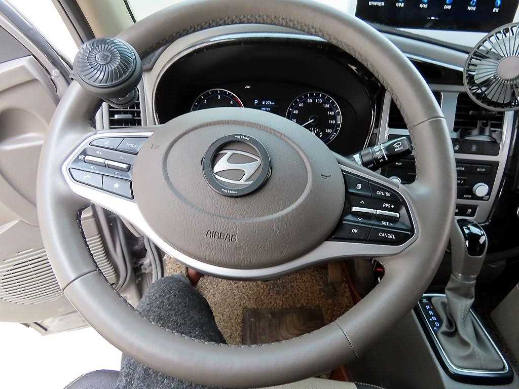 Hyundai Porter Super Cab/ Long Wheelbase Premium 9