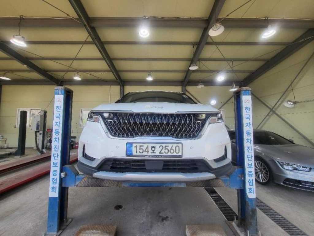 Kia Carnival Diesel Prestige 2