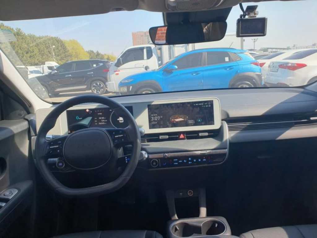 Hyundai IONIQ Long Range Exclusive 8