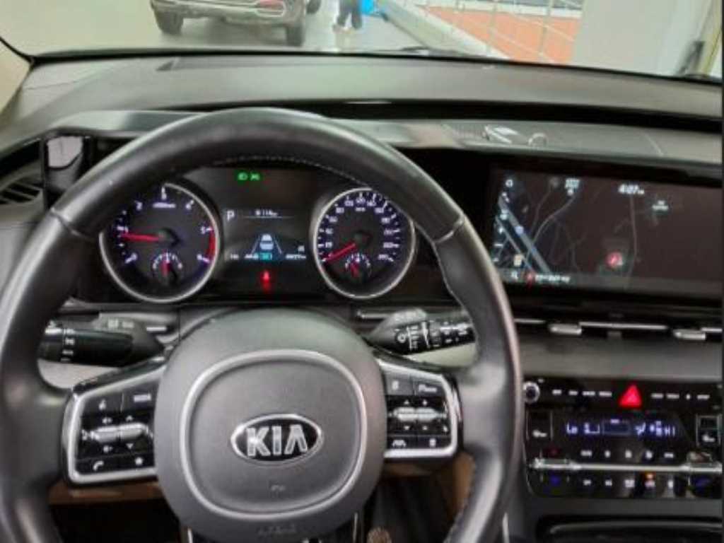 Kia Carnival Diesel Prestige 4