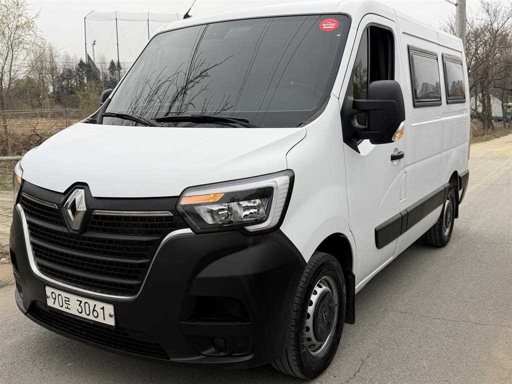 Renault Master Camping Car 3