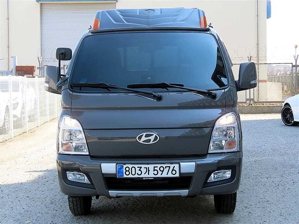 Hyundai Porter Super Cab/ Long Wheelbase Premium