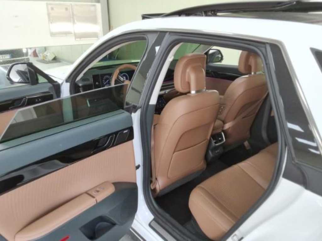 Hyundai Grandeur Calligraphy 10