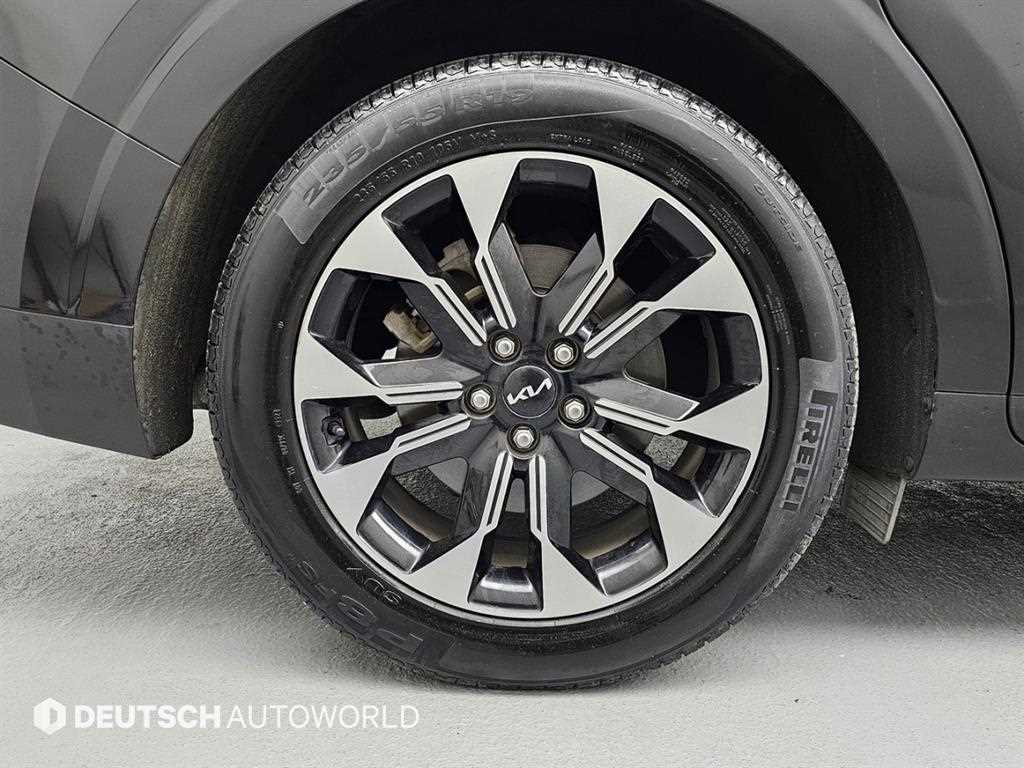 Kia Carnival Gasoline Signature 6