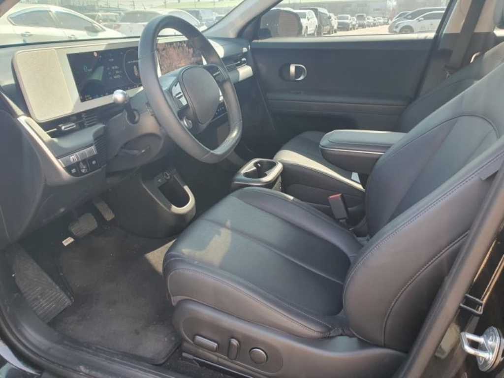 Hyundai IONIQ Long Range Exclusive 6
