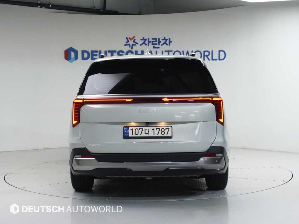 Kia Carnival Diesel Signature 5
