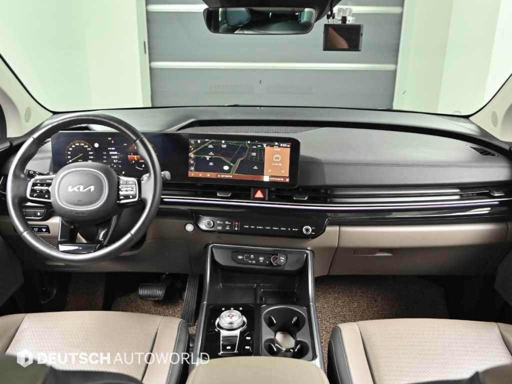 Kia Carnival Diesel Signature 8