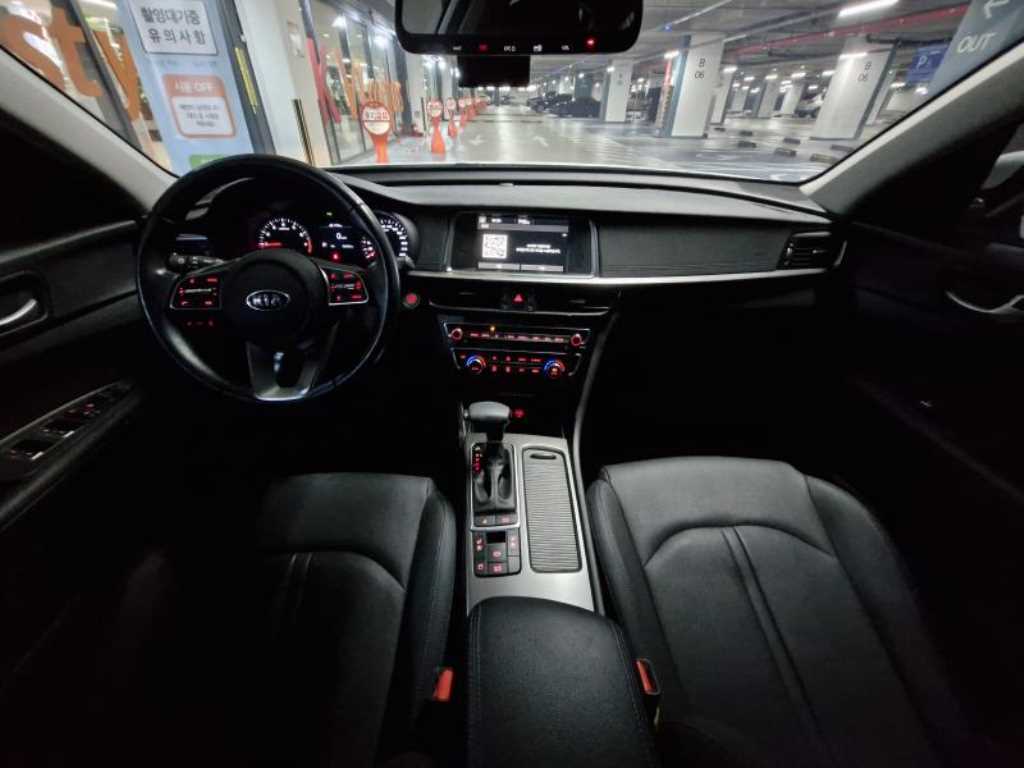 Kia K5 Gasoline 2.0 Prestige 7