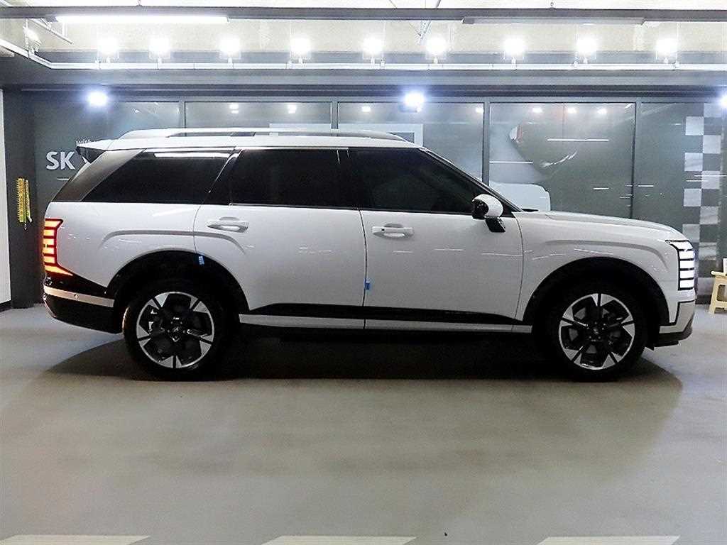 Hyundai Palisade HEV 2.5T 2WD Prestige 4