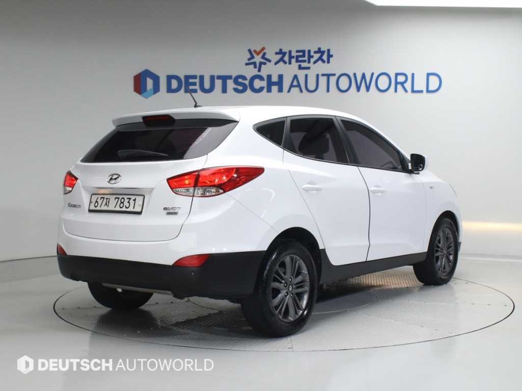 현대 투싼 디젤(E-VGT)4WD 스마트 사진 2/20