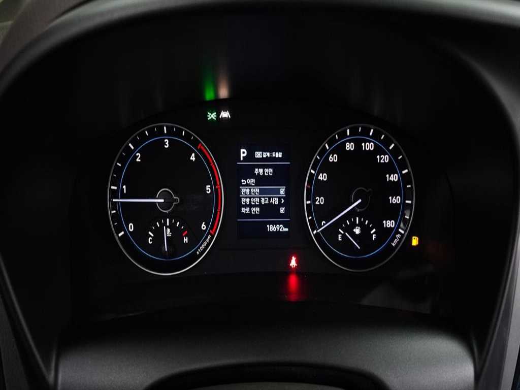 Hyundai Porter Super Cab/ Long Wheelbase/ 2WD Smart 9