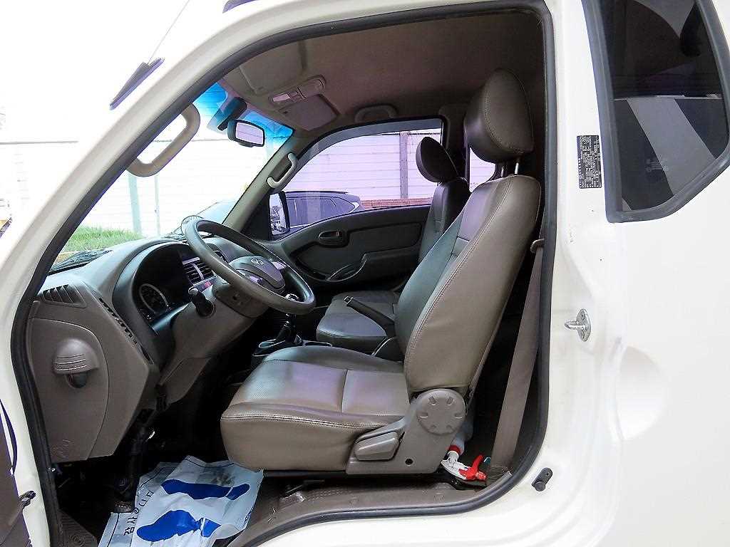 Hyundai Porter Super Cab/ Long Wheelbase/ CRDi Super 8