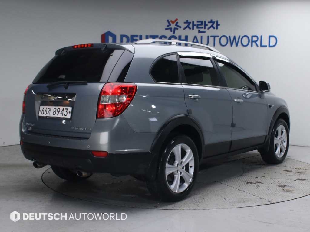 쉐보레 캡티바 2.0 2WD LT 7인 사진 2/20
