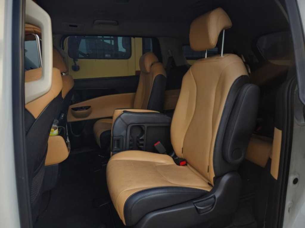 Kia Carnival Diesel Noblesse 8