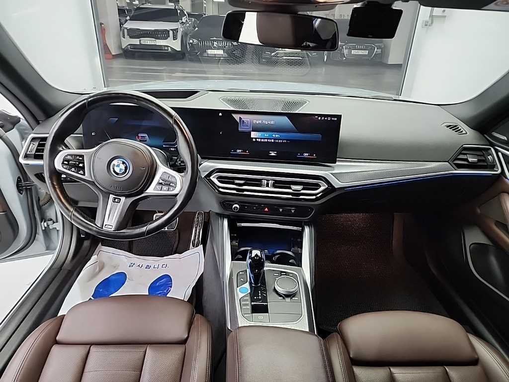 BMW i4 eDrive 40 M Sport Pro 8