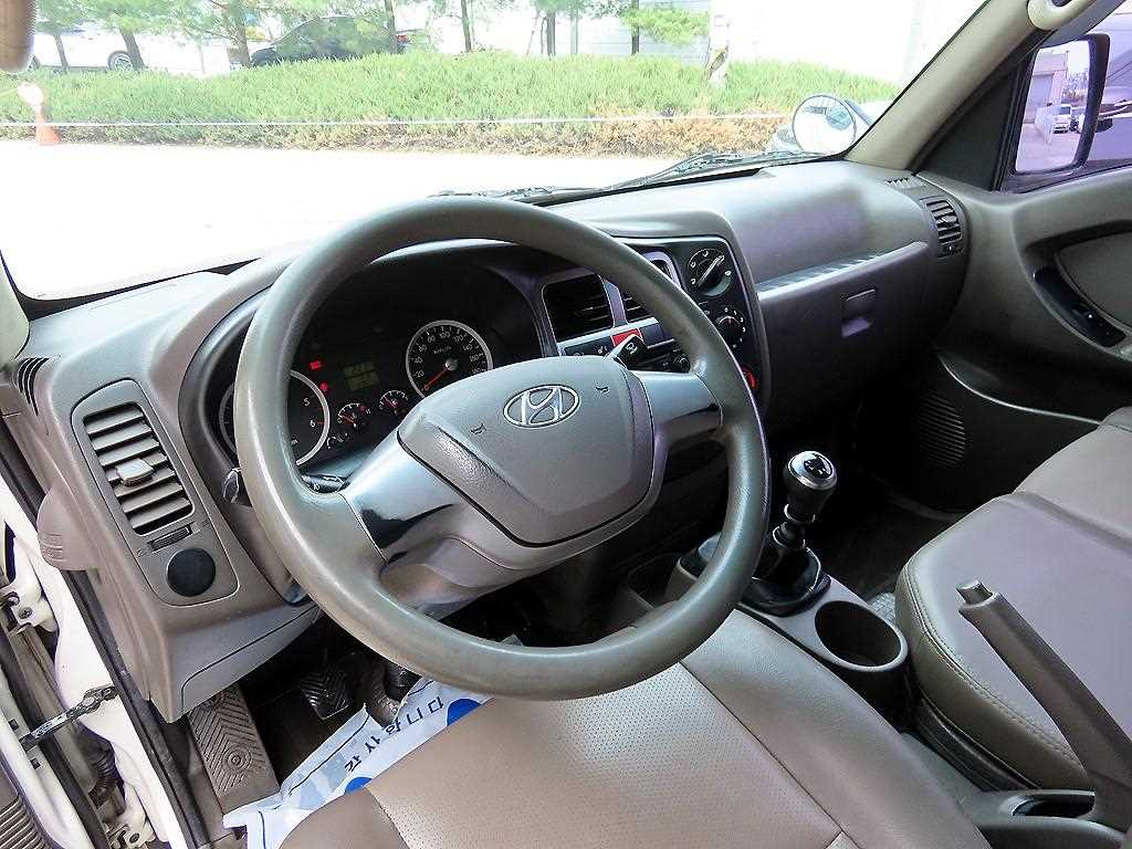 Hyundai Porter Super Cab/ Long Wheelbase/ CRDi Super 9