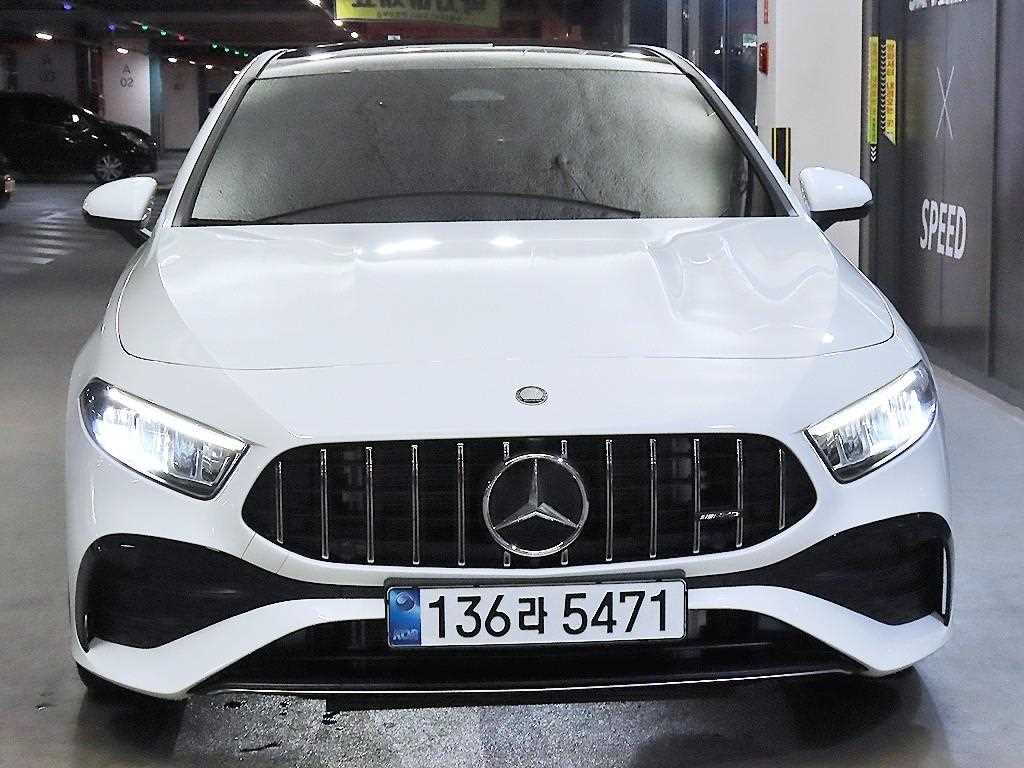 Mercedes-Benz A-Class AMG A35 4MATIC Sedan 3