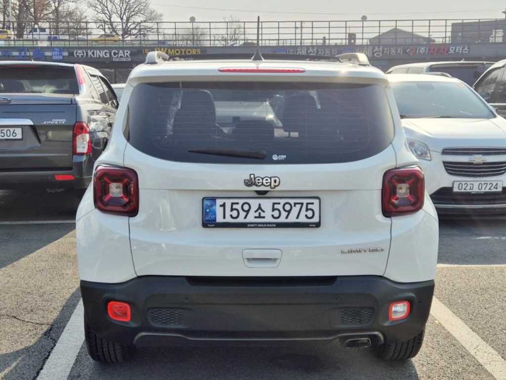 Jeep Renegade 2.4 Limited — фото 5