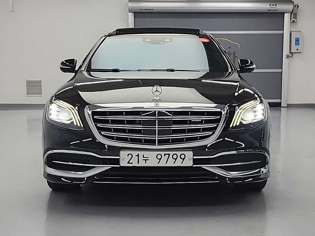 벤츠 S 클래스 마이바흐 S 560 4MATIC 사진 2/18