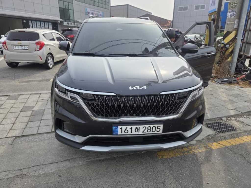 Kia Carnival Gasoline Prestige