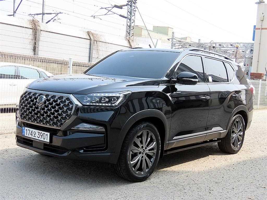 KGM 렉스턴 4WD 디젤 2.2 더 블랙 사진 2/20