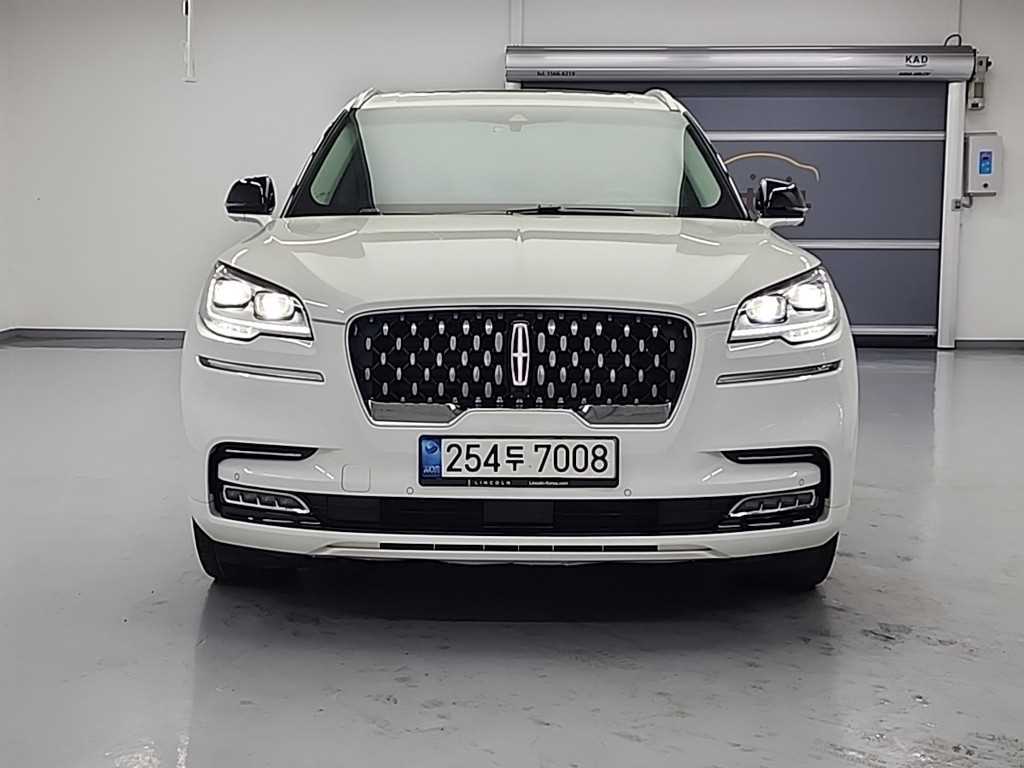 링컨 에비에이터 3.0 PHEV GT AWD 사진 2/19