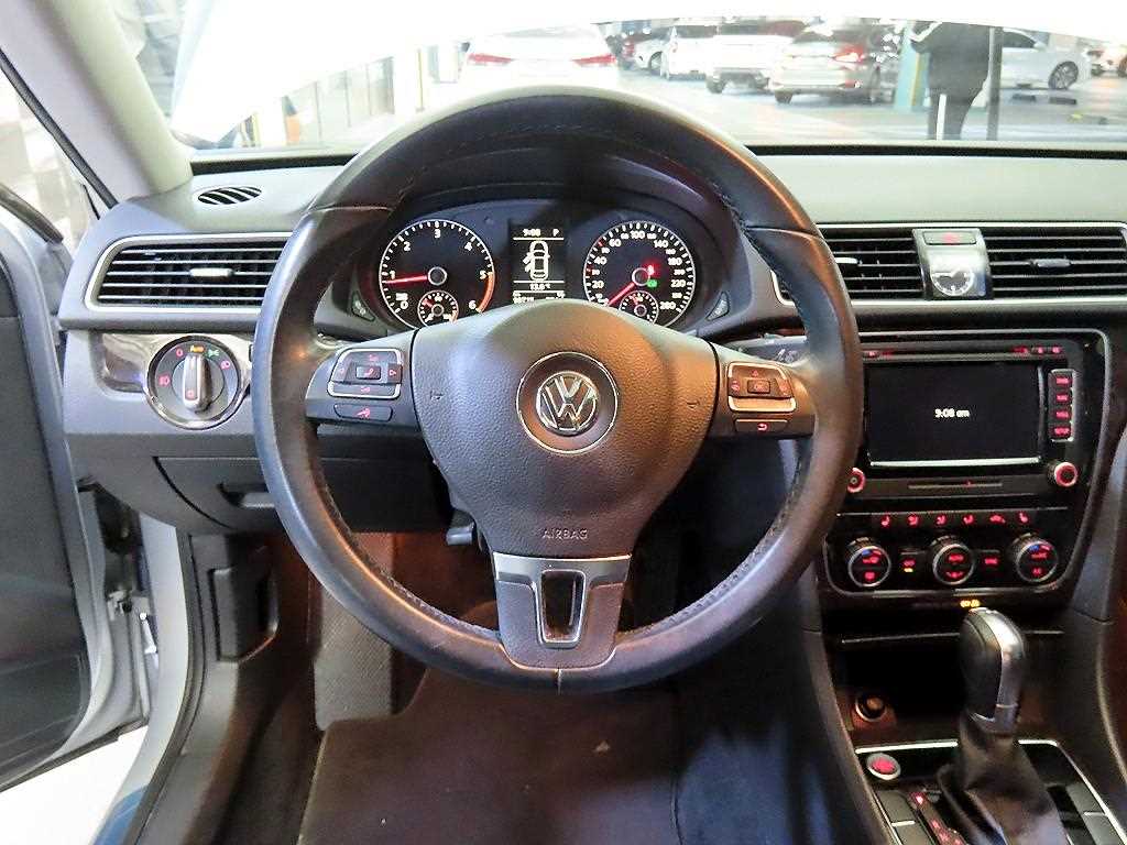 Volkswagen Passat 2.0 TDI 9